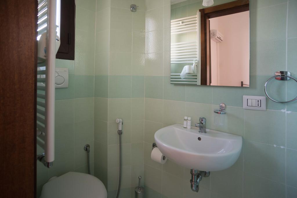 Abaca Rooms เลชเช ภายนอก รูปภาพ
